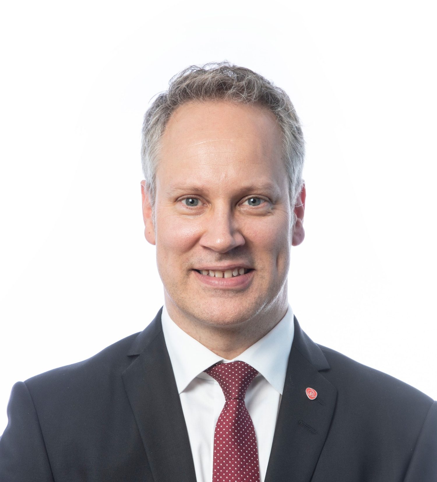 Portrett av Samferdselsminister Jon-Ivar Nygård